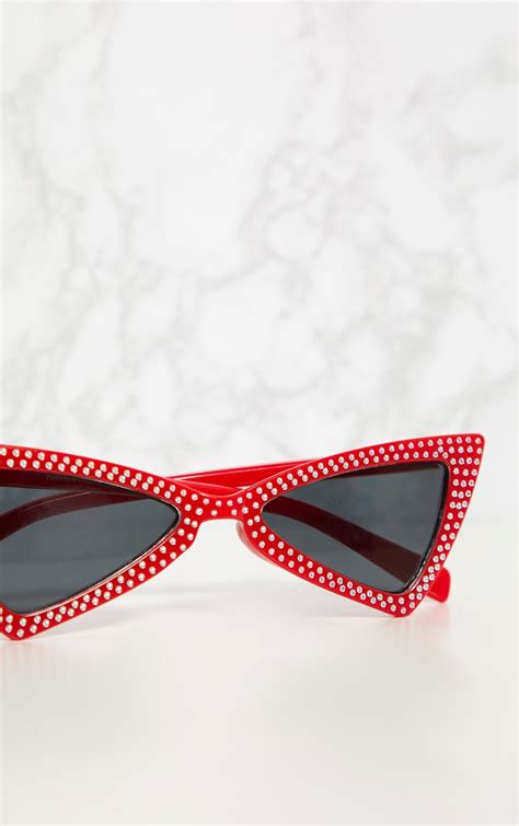 Red Diamante Triangle Sunglasses Prettylittlething Qa
