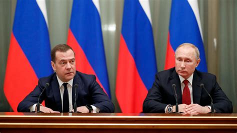 Russian Prime Minister Dmitry Medvedev Entire Cabinet Resign