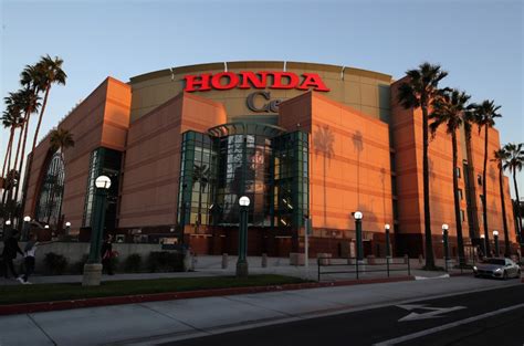 Anaheim Ducks Honda Center To Pay Part Time Staff Through June Billboard