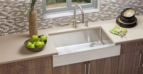 Elkay kitchen sinks come in several types and versions to choose suiting the kitchen style and function. ELKAY | Stainless Steel Kitchen Sinks, Faucets, Cabinets ...