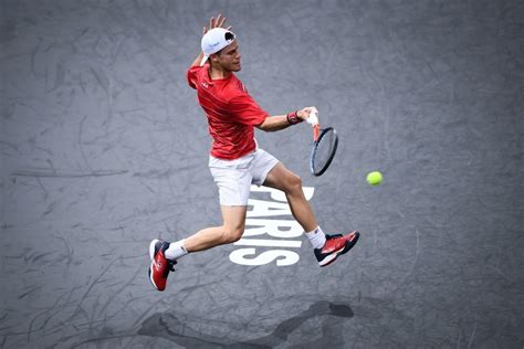 Y claro, estallaron las bromas en las redes sociales. El Peque Schwartzman avanza en París y se acerca al ...