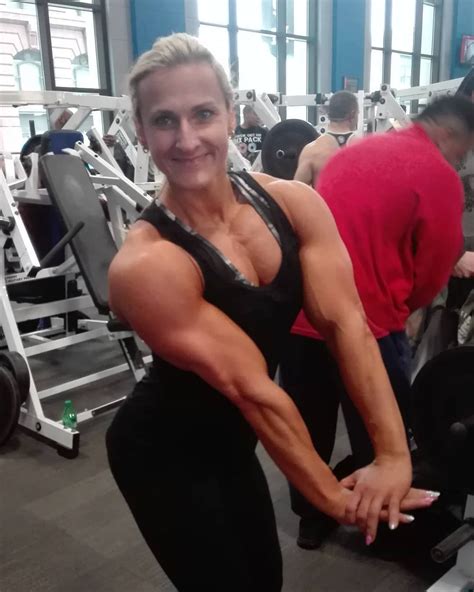 Lenka Ferencukova Female Athletes Back And Biceps Delts