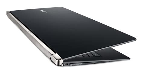 The acer v nitro brings speed to another level. Acer Aspire V15 Nitro Black Edition (NX.MQLEC.002) | T.S ...