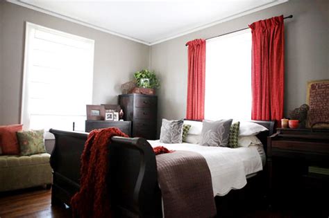 The living room must be roomy, comfy and pleasing. House Crashing: Inspired & Inexpensive | Young House Love