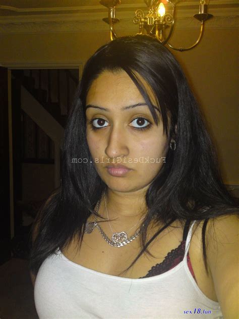 Desi Girl Red Bra Big Boobs Pic 18 Year Old Free Porn