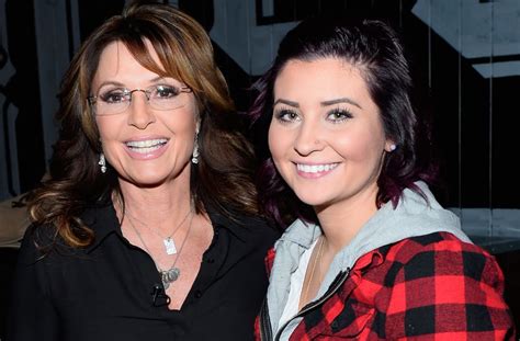 Sarah Palin S Daughter Willow 24 Pregnant With Twins See Her Reaction