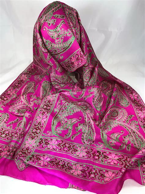 A Beautiful Vintage Long Pink Indian Silk Scarf 59 X 175 Inches By