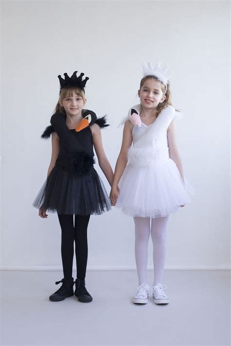 Diy guides for cosplay & halloween. Black Swan Costume For Girls, Bird Costume For Halloween in 2020 | Black swan costume, Diy ...