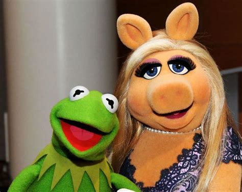 Kermit The Frog And Miss Piggy Have Decided To See Other People Frogs