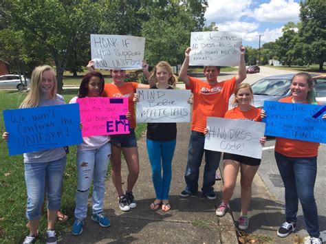 Group Of Erhs Students Protests New Dress Code East Ridge News Online