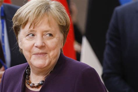 Wie Hoch Ist Das Vermögen Von Angela Merkel Das Gehalt Von