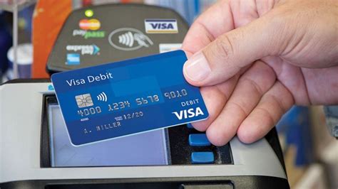 Ingin menggunakan kartu debit tapi belum tahu caranya? Visa dan ALTO Jalin Kemitraan Pemrosesan Kartu Debit ...