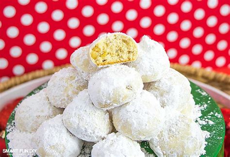 It you look at mexican web sites, you'll find many recipes for these cookies. 21+ Mexican Christmas Traditions - Smart Fun DIY