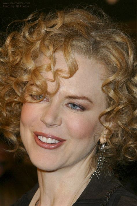 Nicole Kidman With Her Hair Styled In Ringlets Short Curly Hair