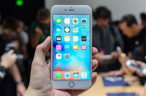 Hands On With The Iphone 6s And Iphone 6s Plus