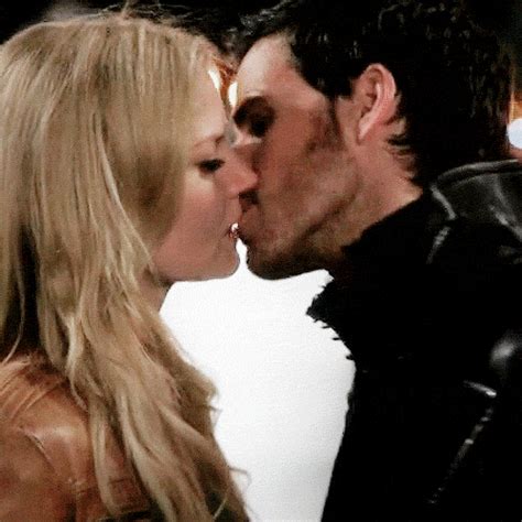 Hook And Emma Rocky Road Captainswan Captain Swan Captain