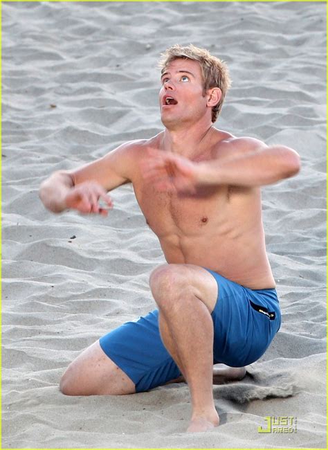 Photo Annalynne Mccord Trevor Donovan 90210 Beach Bods 10 Photo 2560390 Just Jared