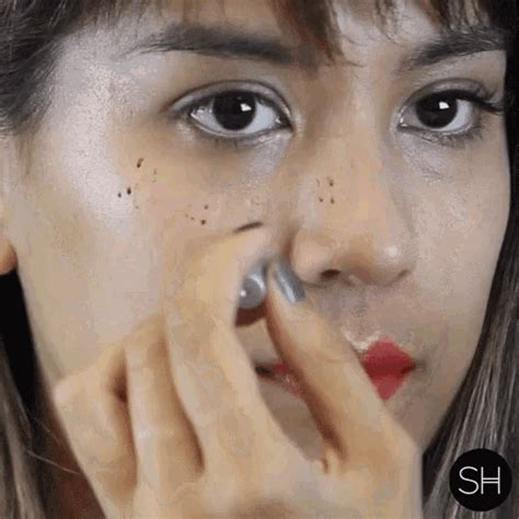 How To Makeup With Freckles Mugeek Vidalondon