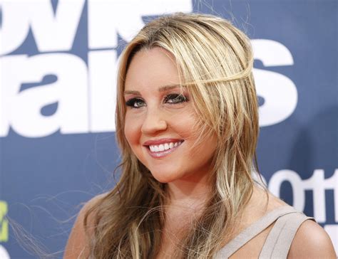 Amanda Bynes Not Naked In Public Says Tanning Salon Ceo