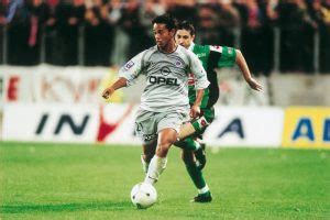When ronaldinho and neymar destroyed argentina. Sedan - PSG 1-2, 21/10/01, Division 1 01-02 - Histoire du #PSG