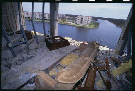 25 Years Ago Category 5 Hurricane Andrew Slammed Into Florida