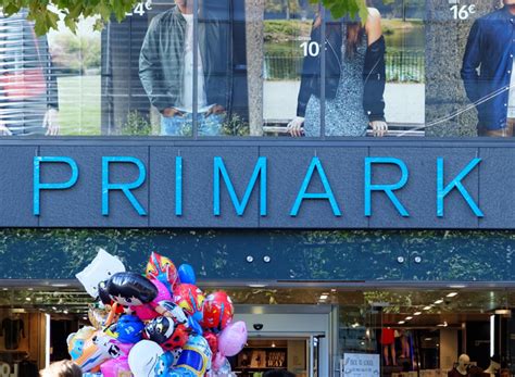 Take a look around the world's biggest primark as it opened its doors with all our latest collections. In diesen Städten eröffnet Primark 2018 neue Filialen ...