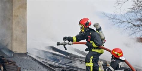 Peste De Interven Ii Ale Pompierilor N De Ore Stiri Din