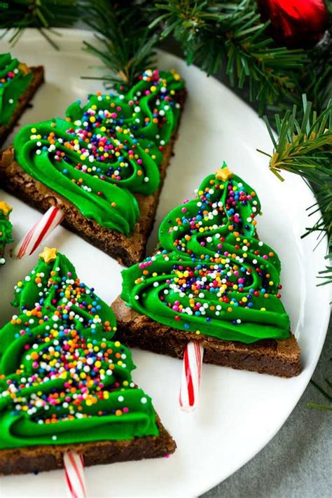 Spread the chocolate evenly over the top of the brownies with a spatula. 60 Easy Christmas Desserts - Best Recipes and Ideas for Christmas Dessert