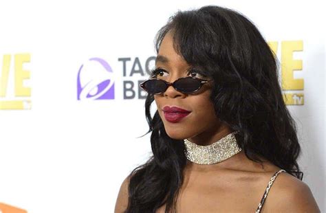 Kelly's daughter has broken her silence about the allegations of sexual abuse surrounding her estranged dad. The Untold Truth Of R. Kelly's Daughter - Joann Kelly