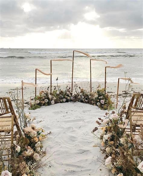 19 Charming Beach And Coastal Wedding Arch Ideas For 2018