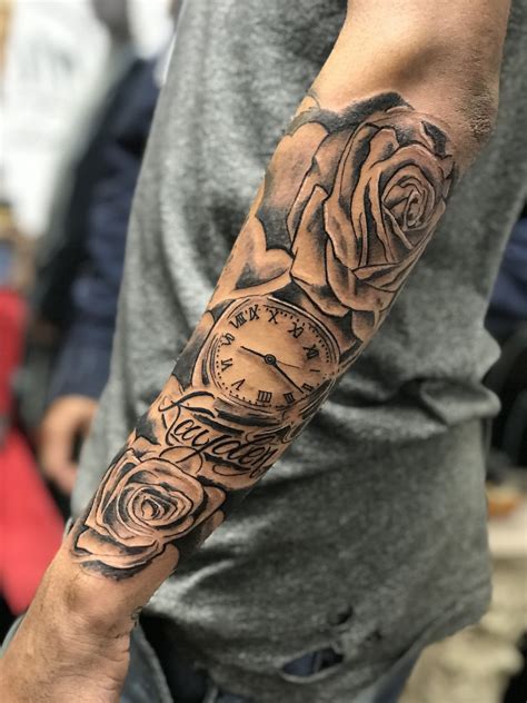 Roses And Clock Tattoo Tatuagem Tatuagem Masculina Braço Braço