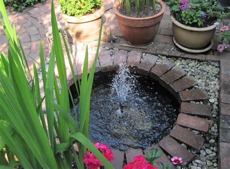Water Feature For Small Backyard Backyard Design Ideas