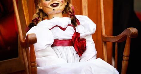 ‘haunted Annabelle Doll Tells Ghost Hunter ‘i Want To Burn Your Eyes Out’ Daily Star