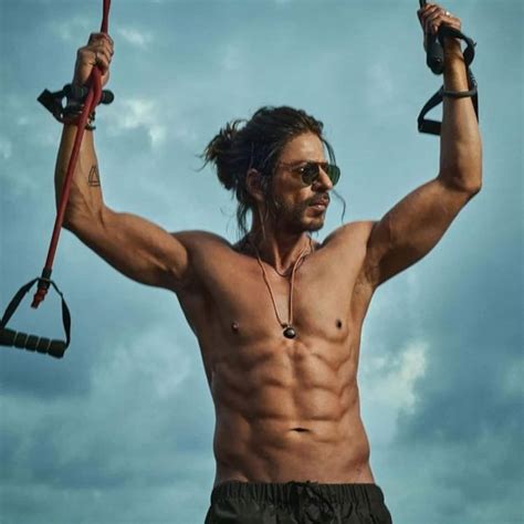 shah rukh khan hrithik roshan sonu sood and more bollywood actors who have the best six pack abs