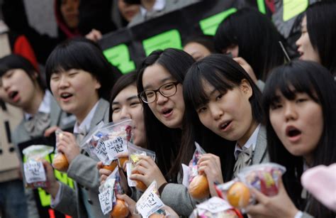 South Koreas Education Fever Needs Cooling Business Insider