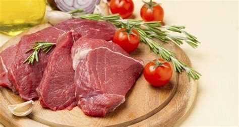 Is red meat in itself safe to eat and it's just heavily processed foods to avoid? Do red meats have any place in a healthy diet ...