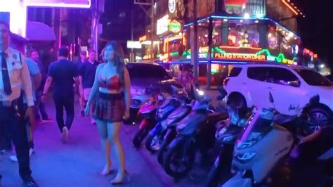 🇵🇭friday nightlife in makati philippines p burgos street at 11 pm [2023] youtube