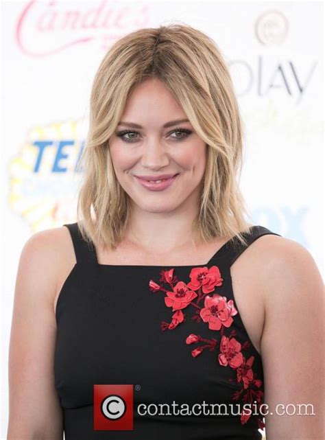 Hilary Duff Informs Fbi Naked Photographs Are Fakes