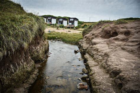 Little snippets from this album, for prelistening only Playa Luna Roja, tras la clausura: "Está todo regularizado ...