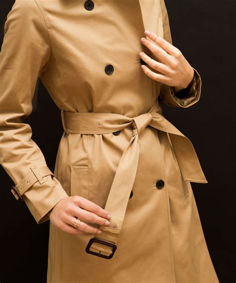 How To Tie A Trench Coat