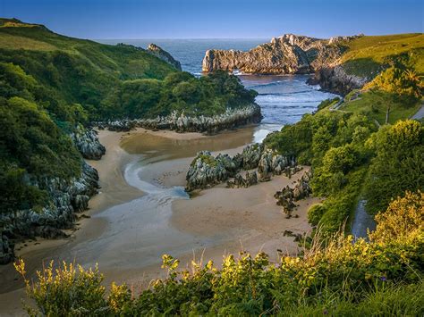 Descubre Las 10 Playas De Cantabria Con Más Encanto