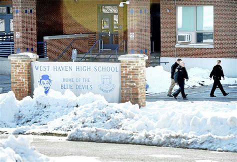 West Haven Police Investigate Threatening Call To High School