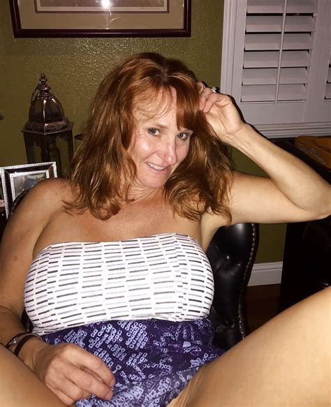 Hot Amateur Redhead Milf Wife Poses Nude Part Porn Gallery