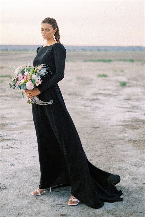 Black Modest Long Sleeve Wedding Dress With High Neck Bodice Deer