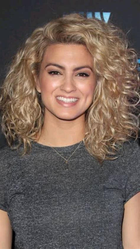 Tori Kelly Beautiful Curly Hairstyles Curly Hair Styles Hair Styles