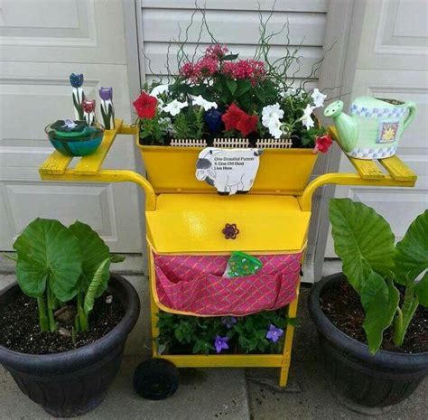 Recycling Old Grill Into This Cute Flower Pot Container From Country