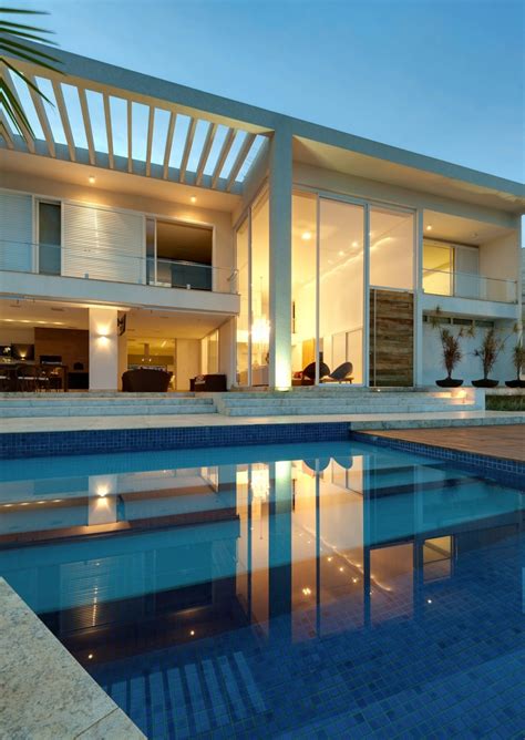 Amazing Home With Impressive Facade, Brazil - Architecture Beast