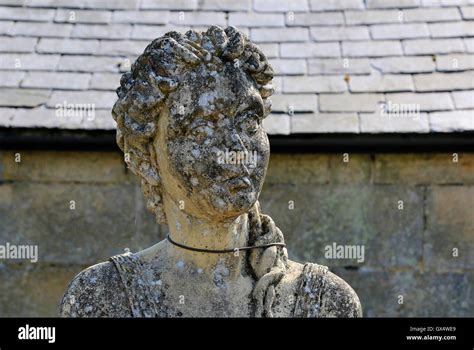 Weathered Female Statue Hi Res Stock Photography And Images Alamy