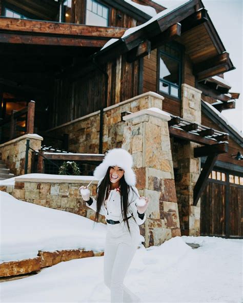 Winnie Harlow Sexy At The Ski Resort In New Years Eve 2021 24 Photos