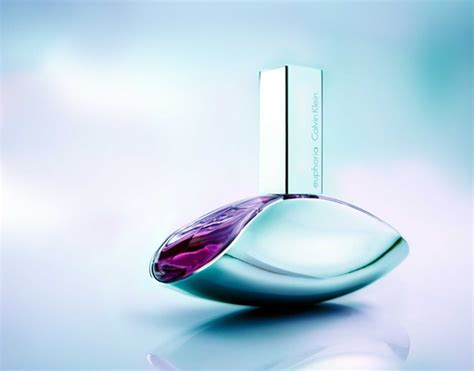 20 Inspiring Perfume Bottle Designs Perfume Bottle Design Fragrance